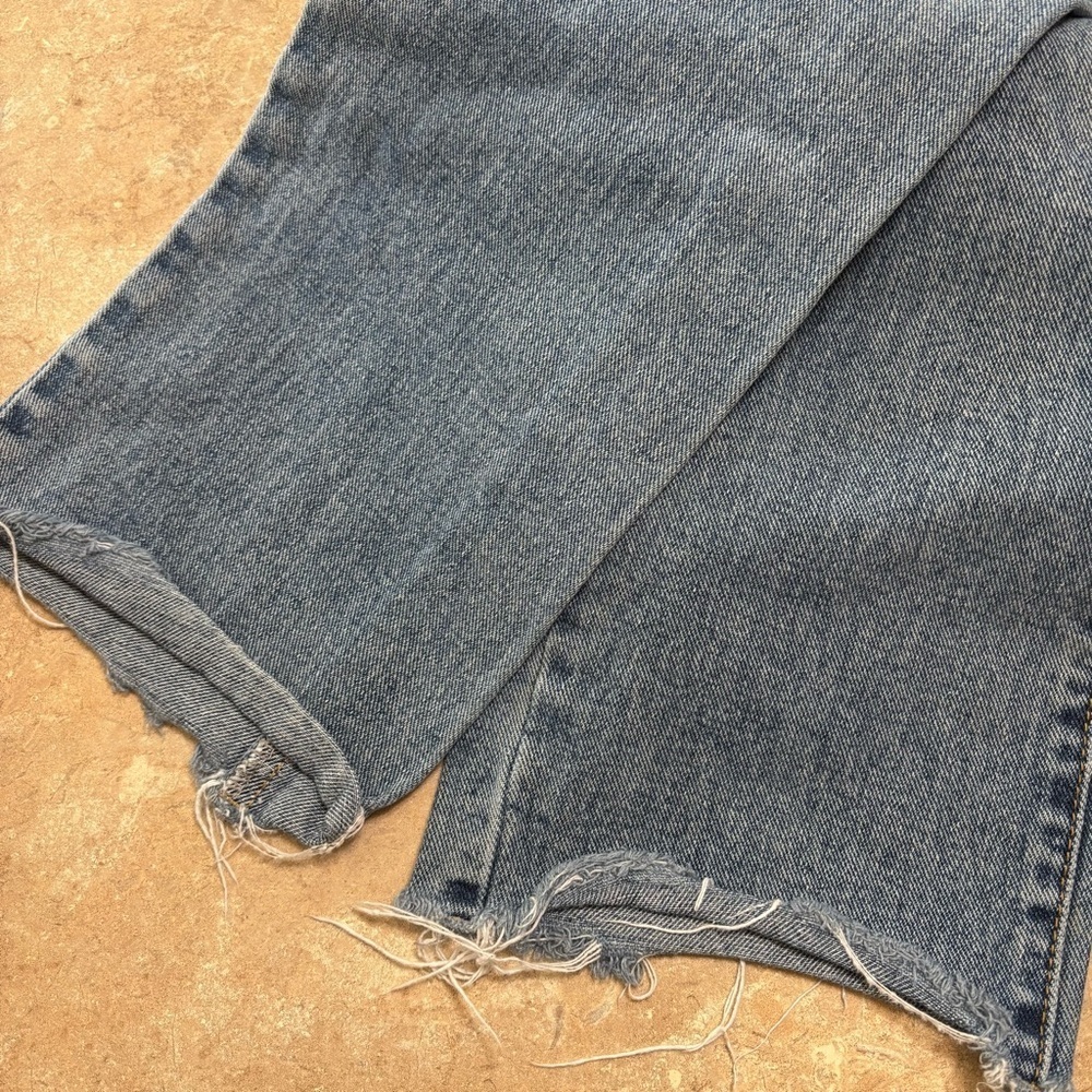 Pretty Little Thing Light Wash Flame Pocket High Rise Straight Leg Jeans Size 0 - Picture 9 of 9